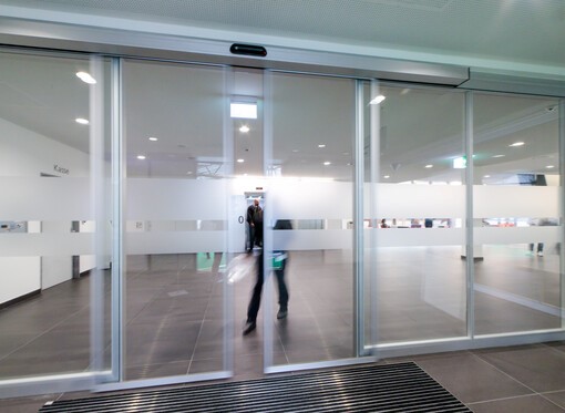 Porte automatique