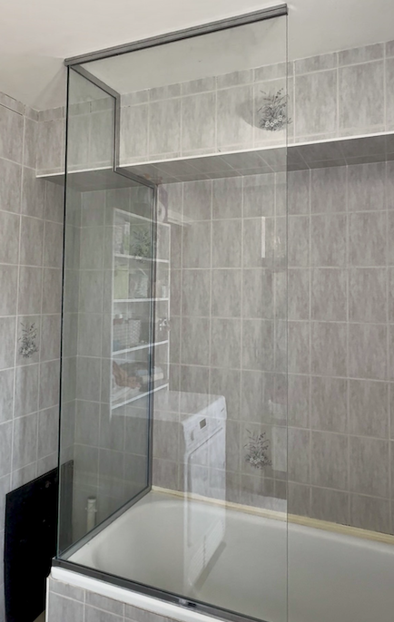 Paroi de baignoire fixe